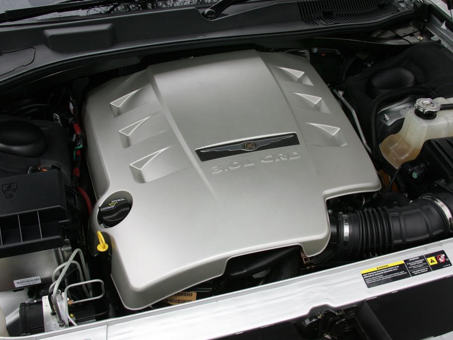  Chrysler 300C Touring 2006 года  (UK) (фото 5 из 30)